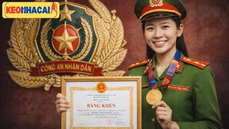 trinh-thu-vinh-va-doan-cand-nhan-khen-thuong-tu-bo-cong-an
